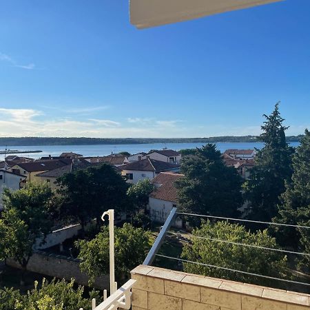 Apartmán App Robi Novigrad Istria Exteriér fotografie